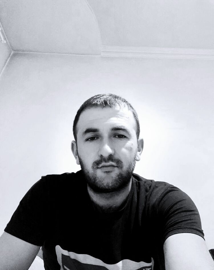  27026540  Me again, 34 ,    