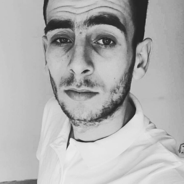  ,   Marian, 29 ,   ,   