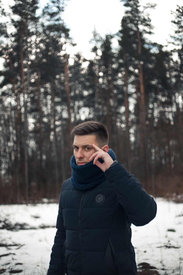  46665480  , 33 ,    