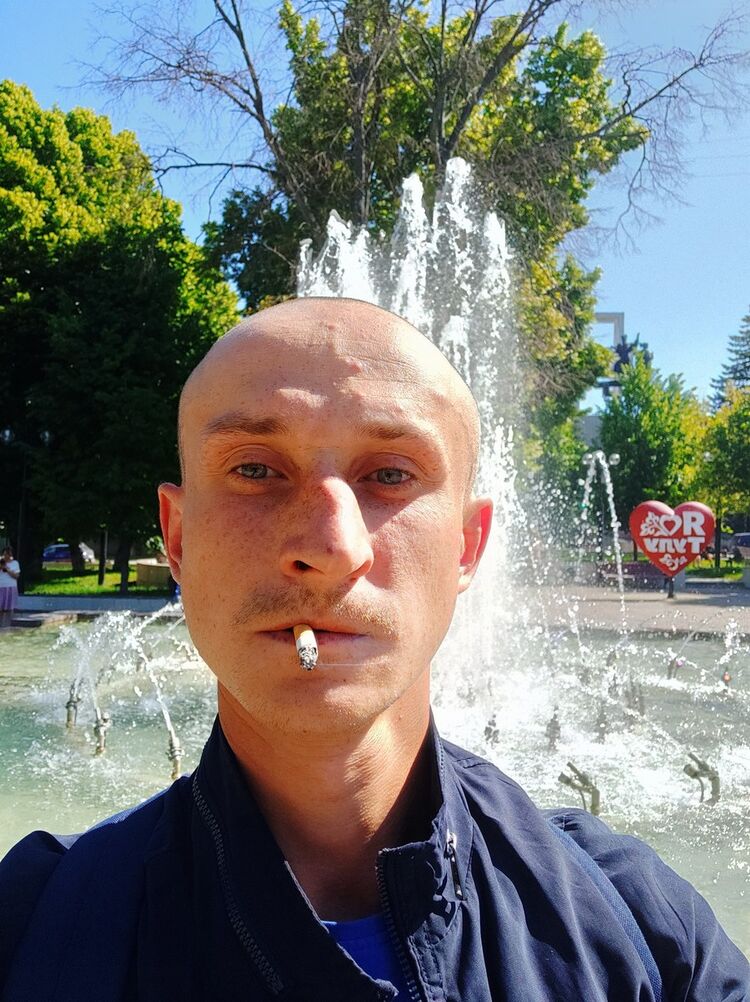  18281080  , 39 ,    