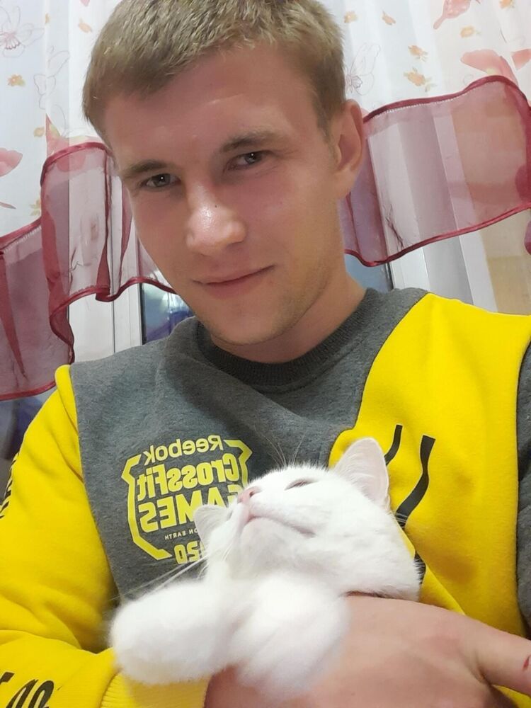  32852190  Viorel, 29 ,    -