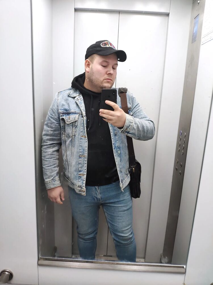  31759720  Alexey, 33 ,    