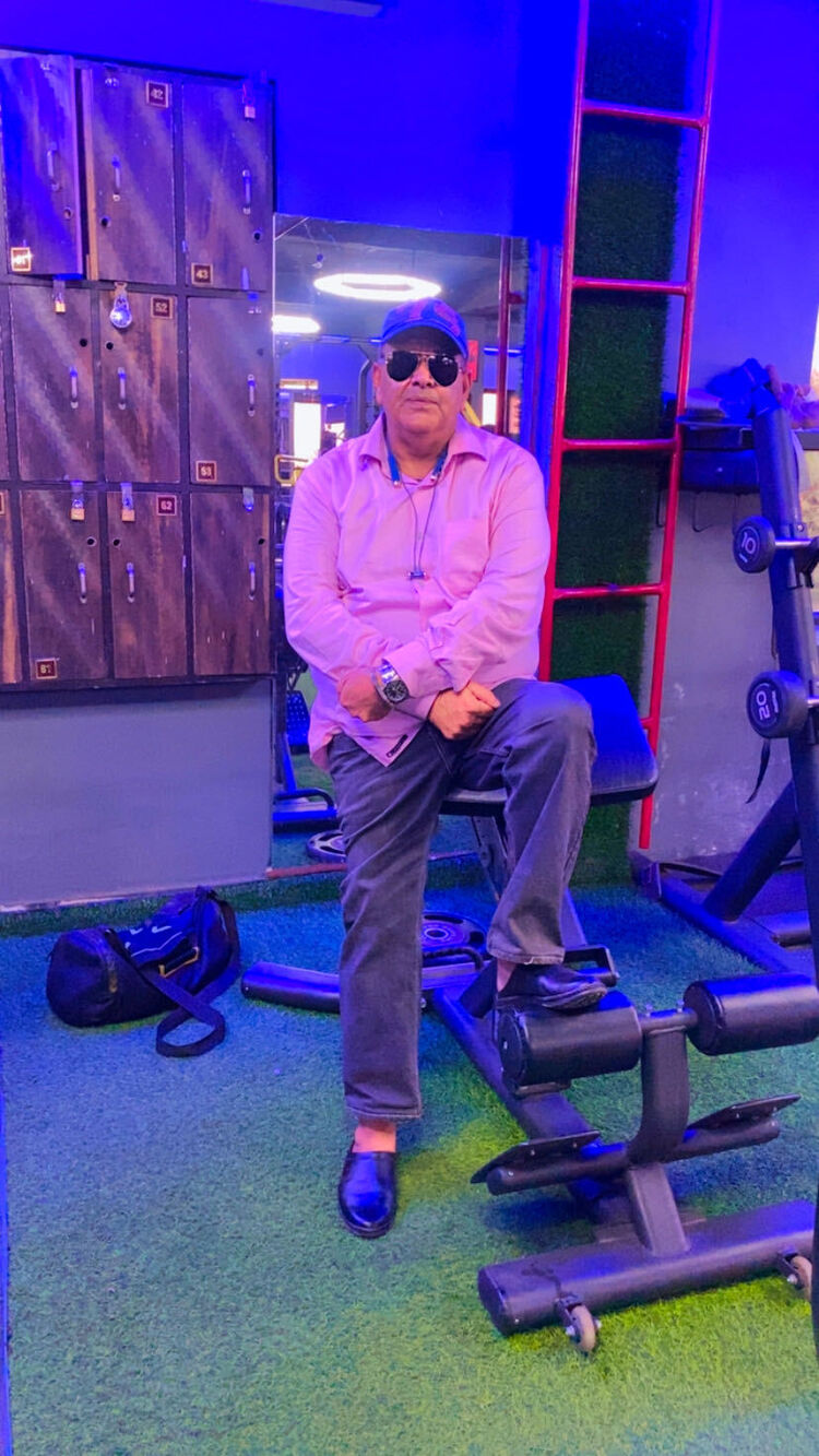  53353490  Sanjay, 57 ,    Srinagar
