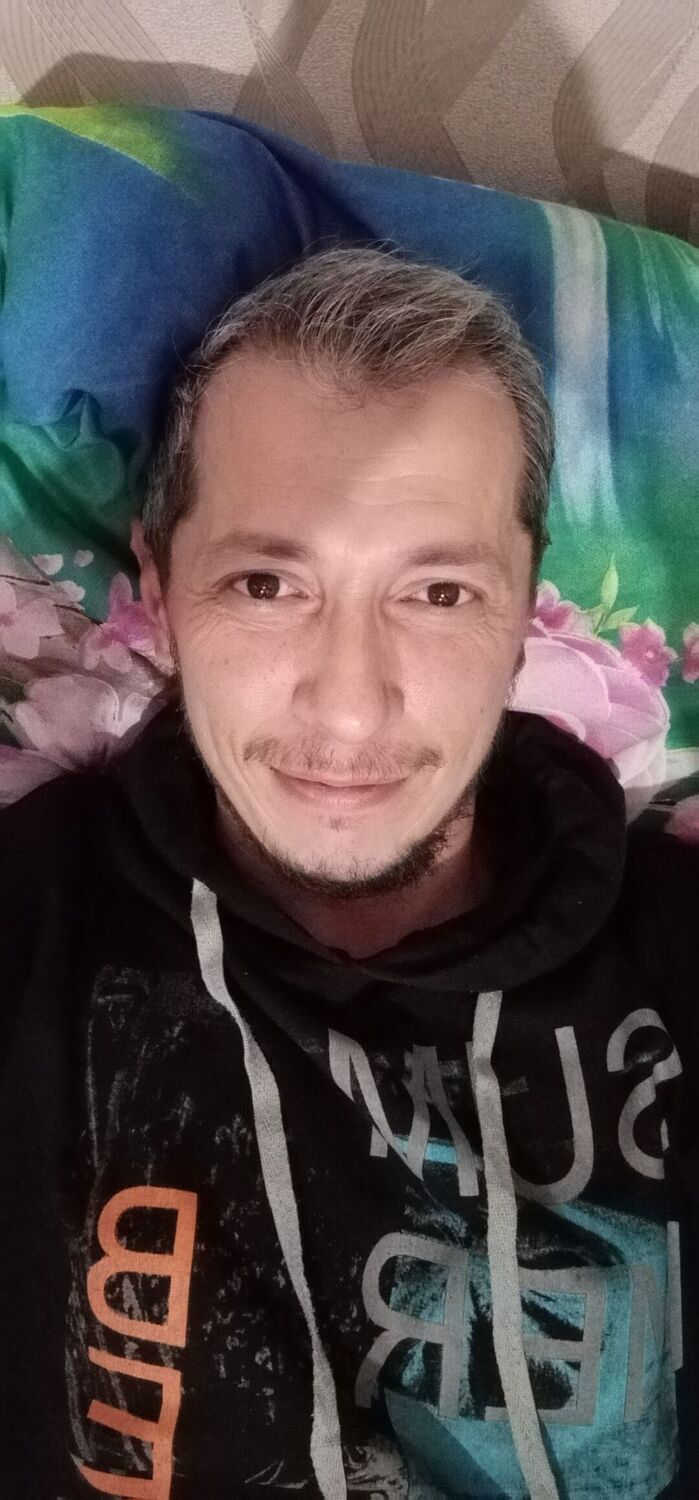  40496840  Marat, 37 ,    