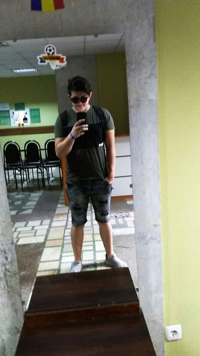  ,   Gianni, 24 ,   , 