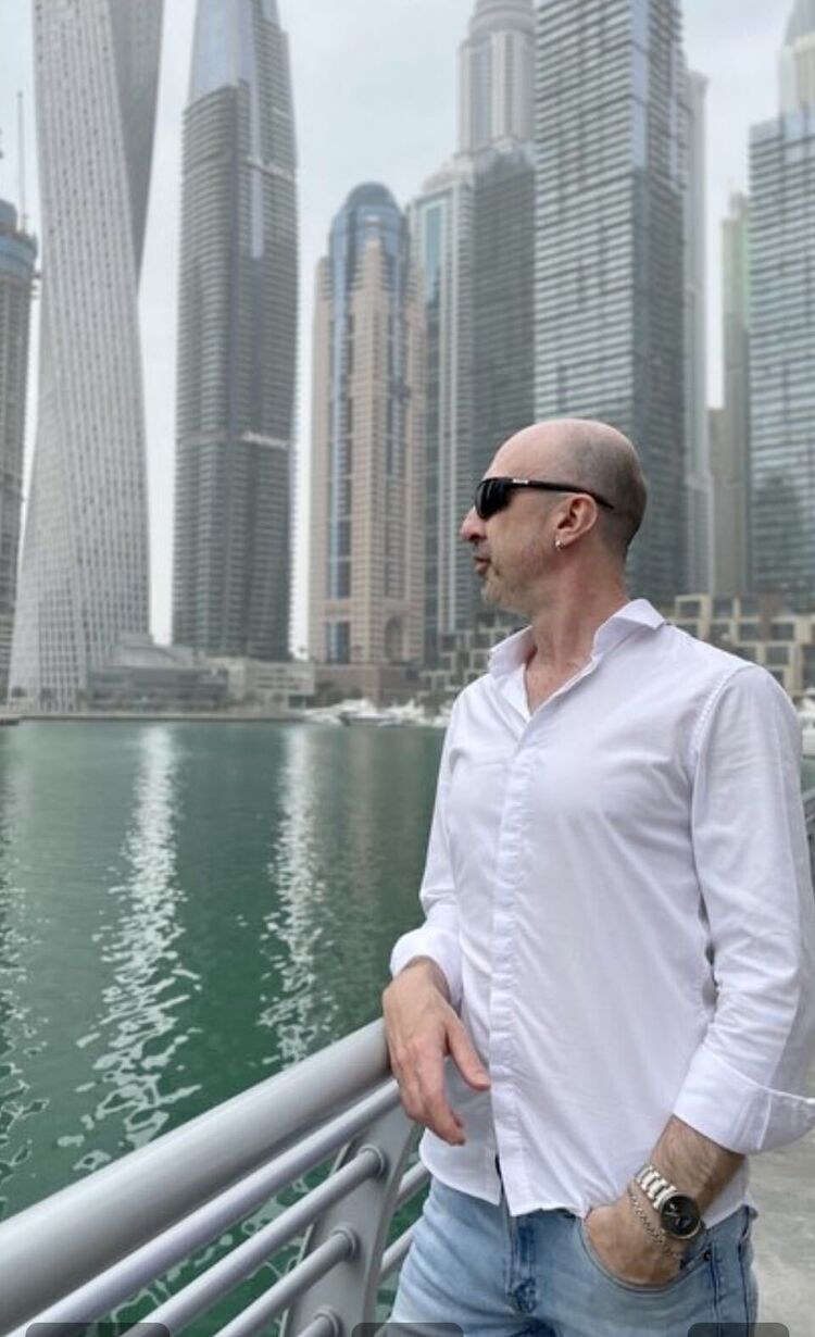 ���������� �����-���������, ���� ������� Den, 44 ����, ������������ ��� ������, ����� � ���������, c�������� ���������