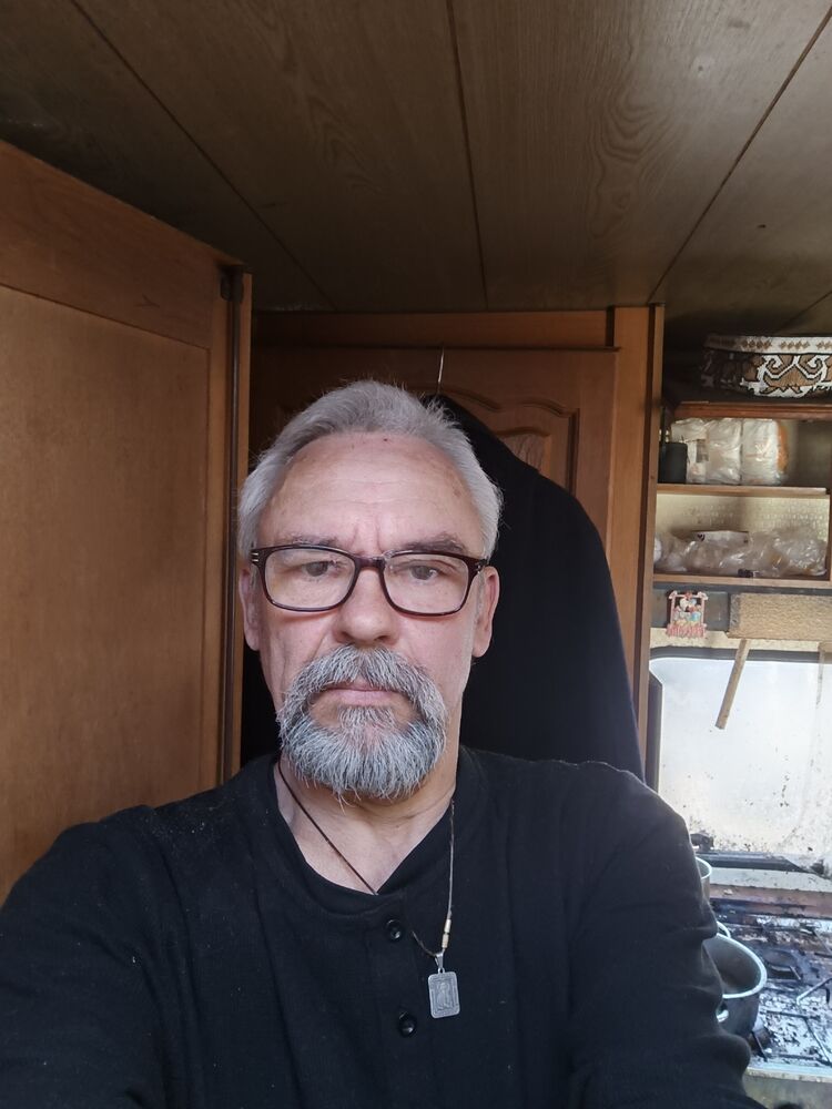 50527420  Vladimir, 54 ,    