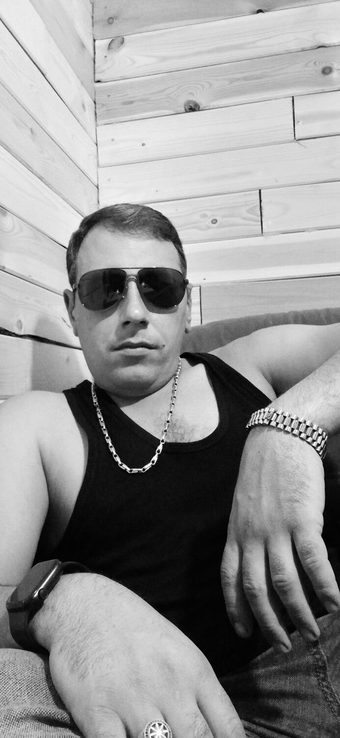  ,   Davit, 41 ,   c 