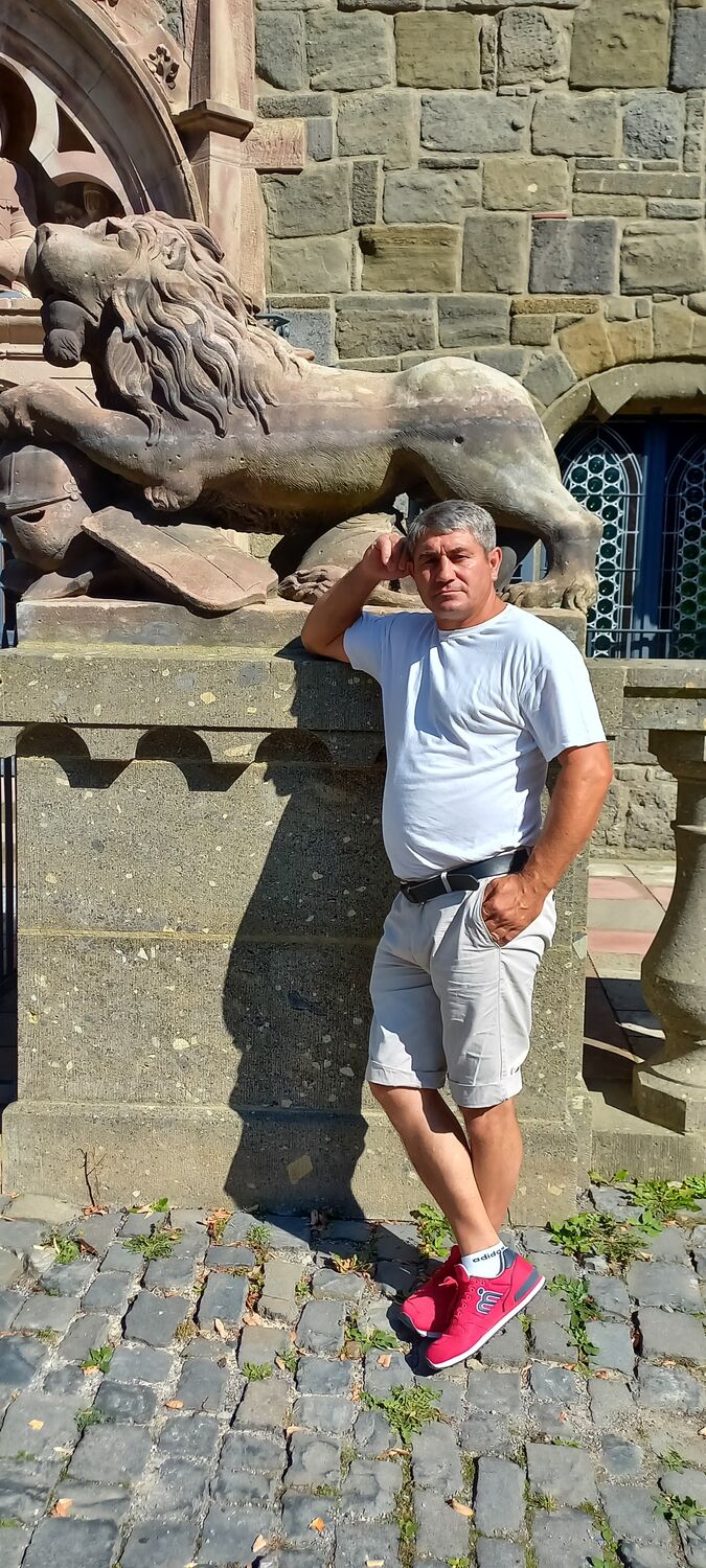  Kassel,   Mihail, 48 ,   ,   