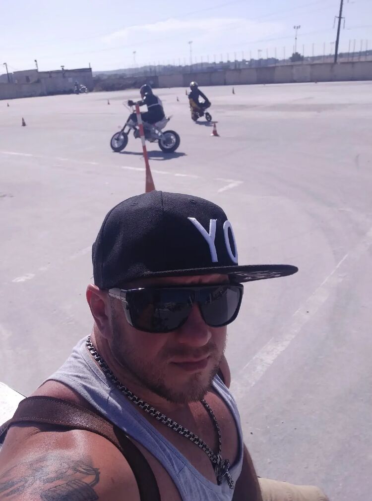  31318480  , 38 ,    