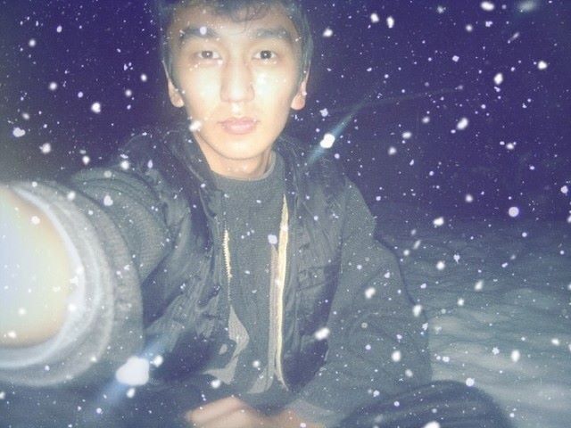  ,   Emil, 28 ,   ,   , c 