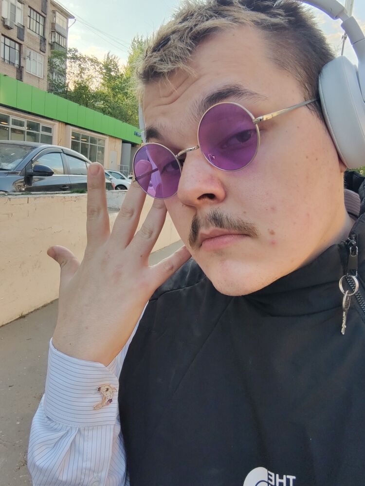  51981160  Moran, 24 ,    