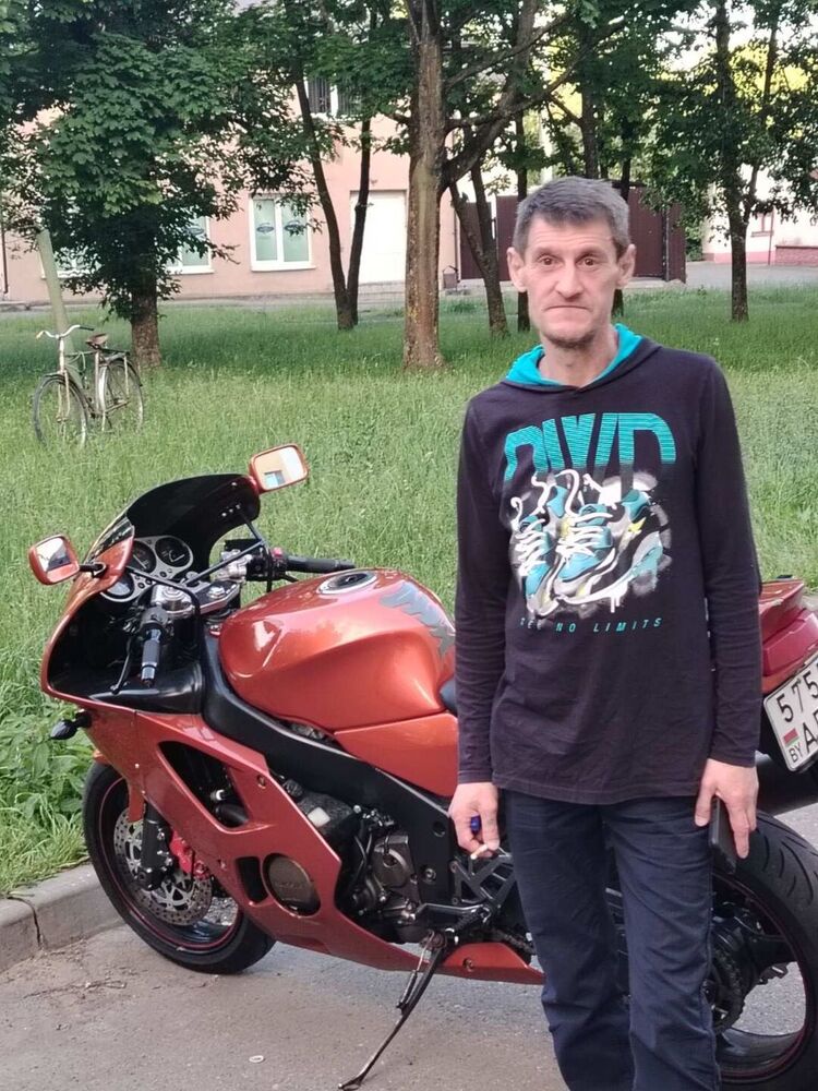  52134700  Zzzzz, 54 ,    