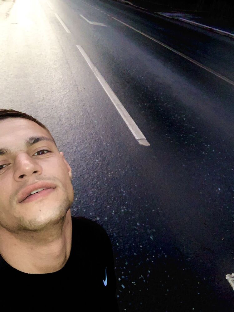  46122490  , 27 ,    