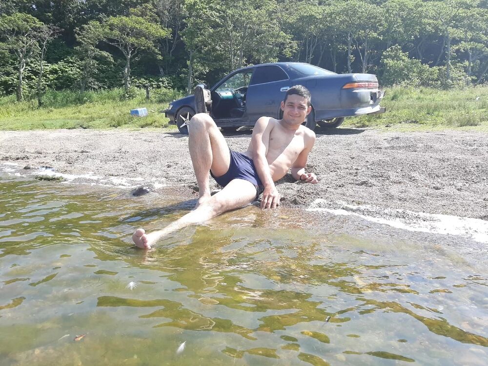  ,   Parviz, 32 ,   ,   