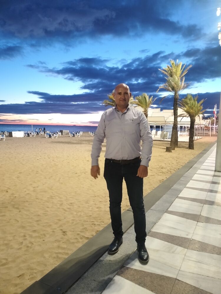  Murcia,   Iva Bil, 47 ,     , c 