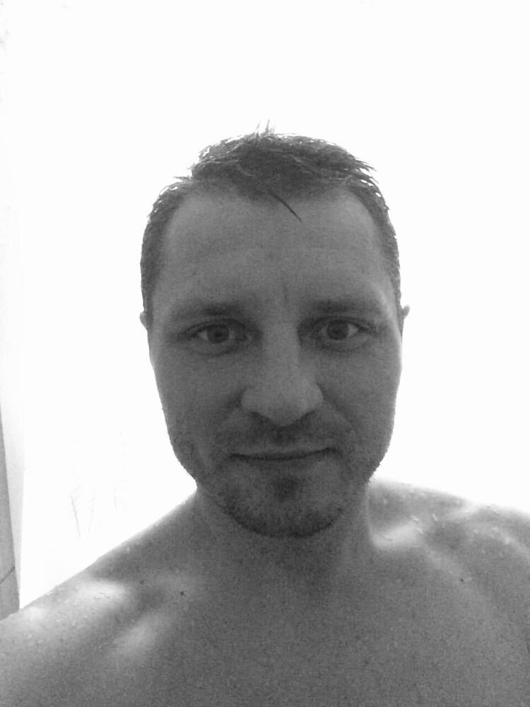  41363910  Oleksii, 44 ,    