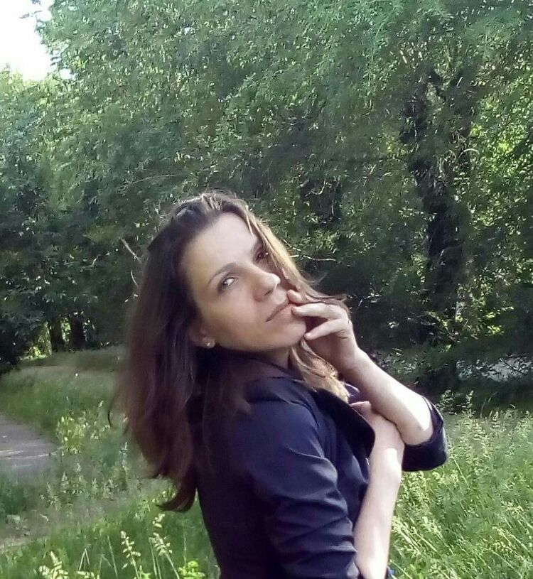 14915990  Luybov, 45 ,    