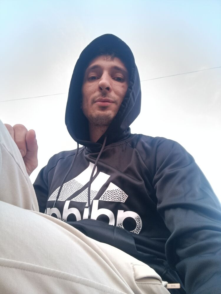  46989550  , 35 ,    