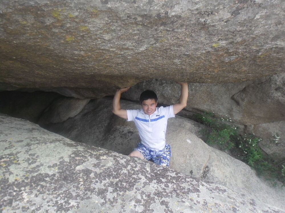  6155040  Almas, 40 ,    -