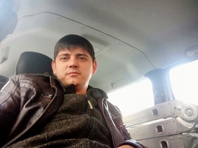  52929580  , 32 ,    