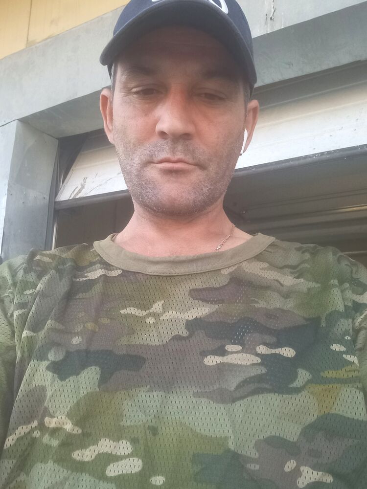  51042220  Amin, 48 ,    