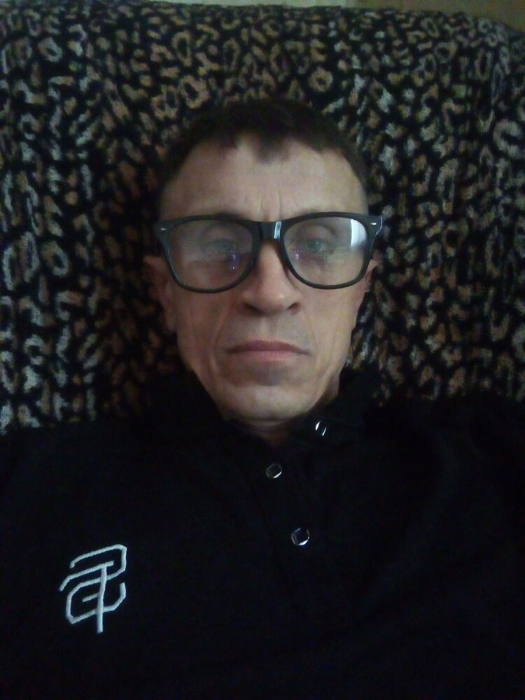  49343460  Vyachik, 40 ,    