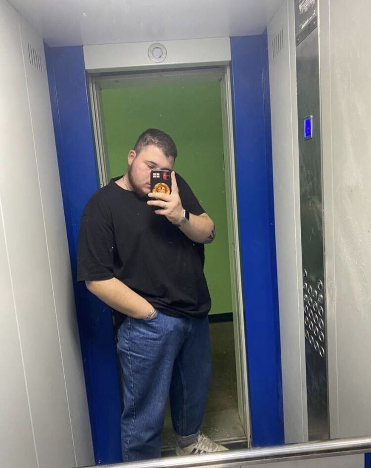  33698690  Egor, 25 ,    