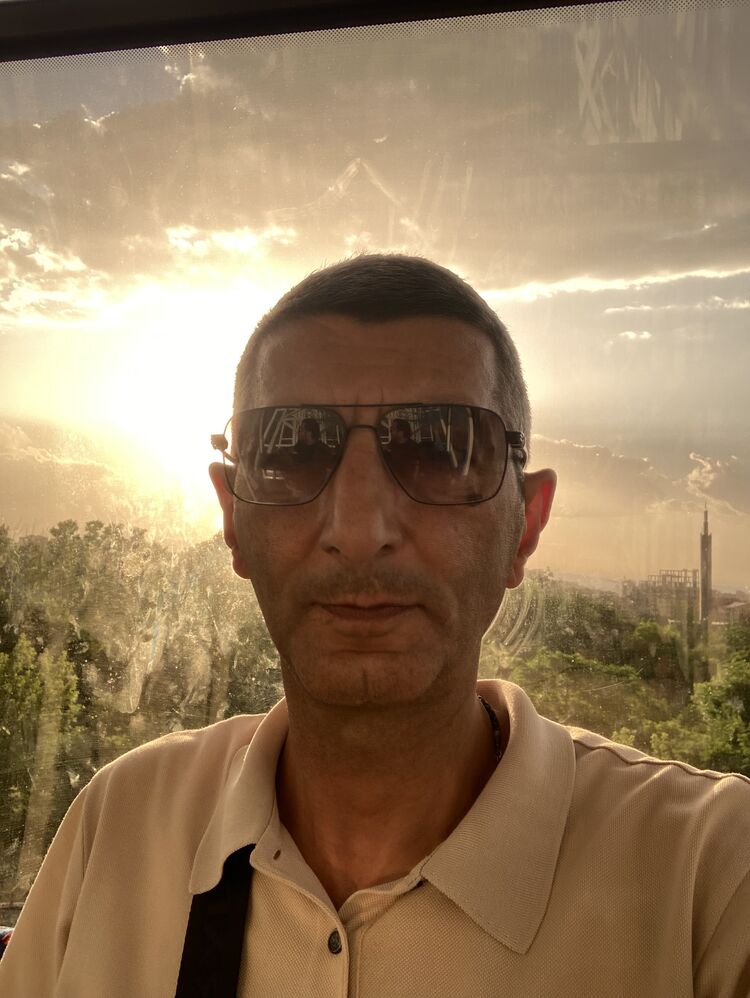  ,   Vahe, 48 ,   ,   , 