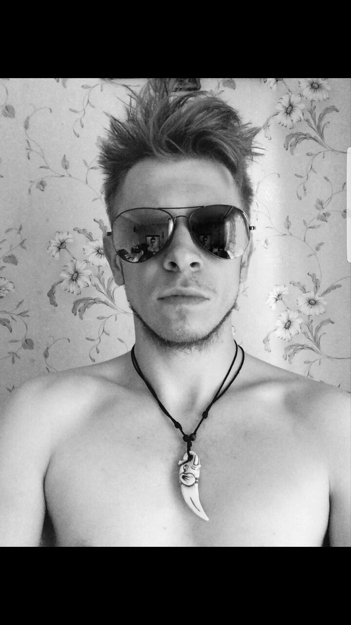  -,   Artur, 34 ,   ,   