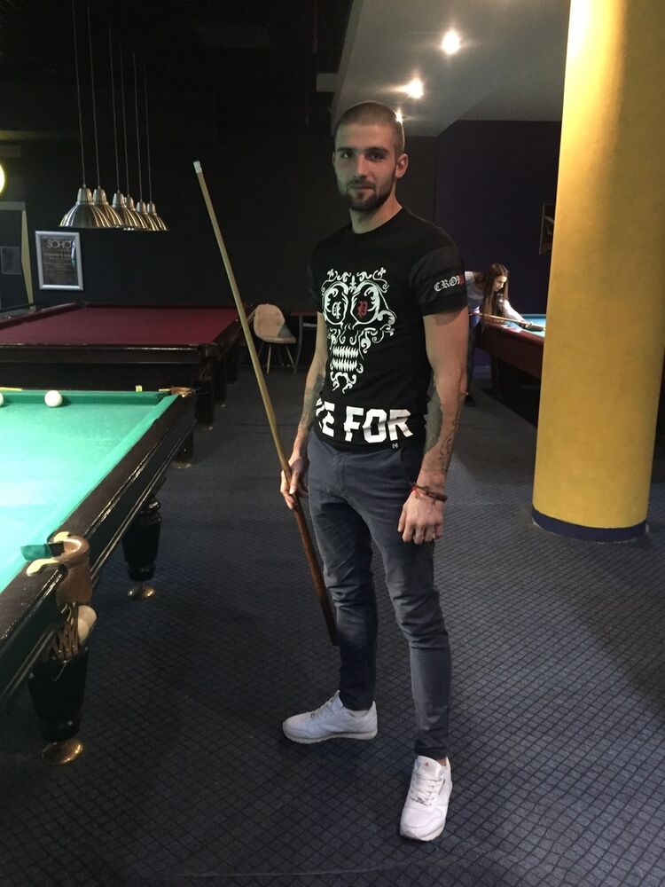  ,   Pasha, 32 ,   ,   , c 