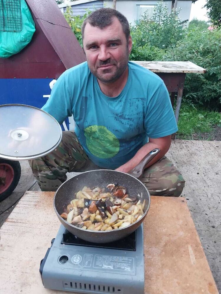  -,   Alexander, 47 ,   ,   