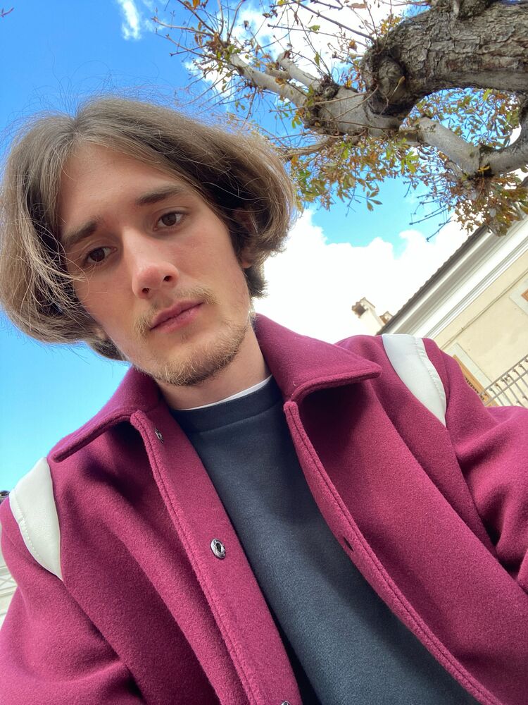 39347930  Ivan, 23 ,    Pineto