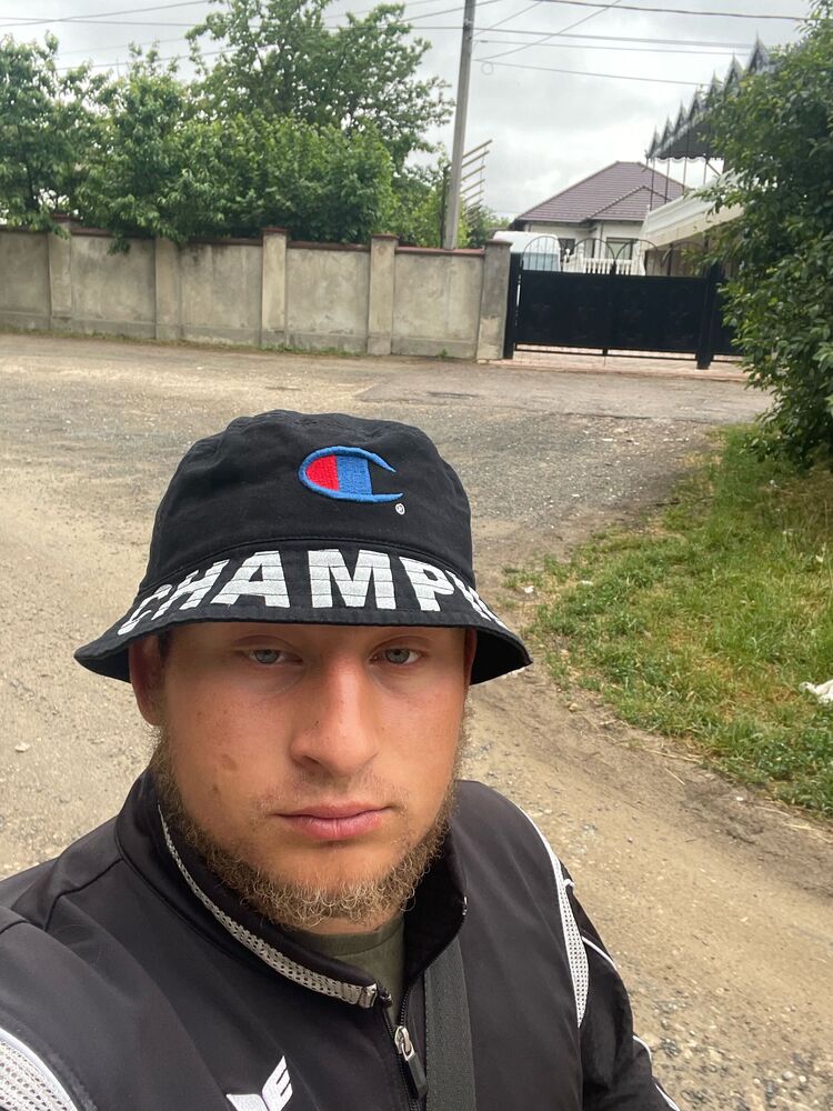  ,   Victor, 27 ,   ,   