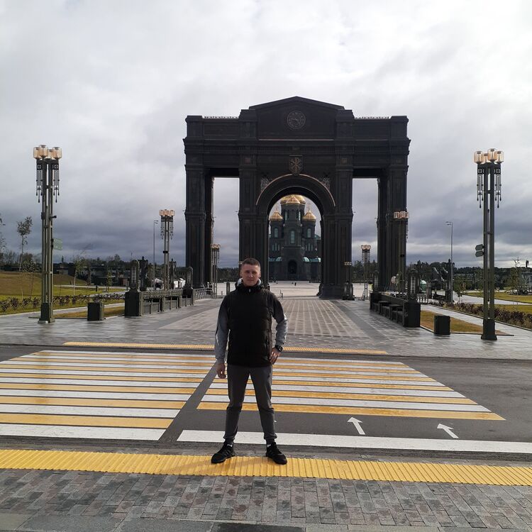  30781960  Sergey, 31 ,    