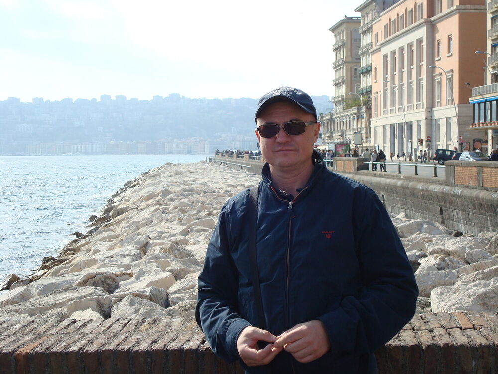  4444660  Youri, 47 ,    Rome