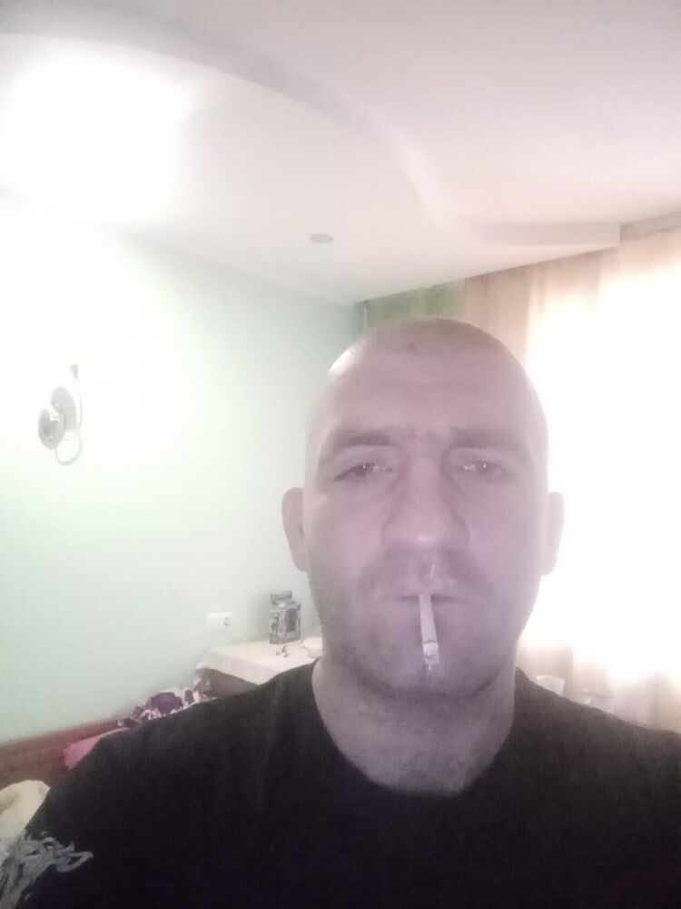  28912860  Sasha, 38 ,    