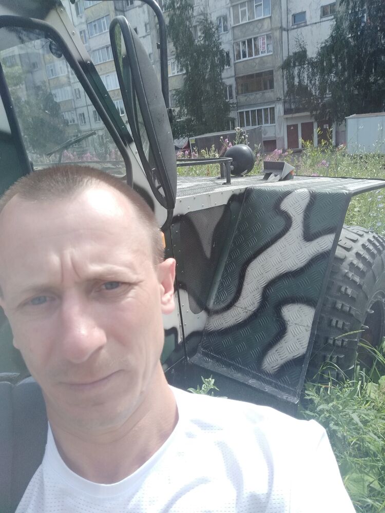  ,   Maxim, 42 ,   ,   