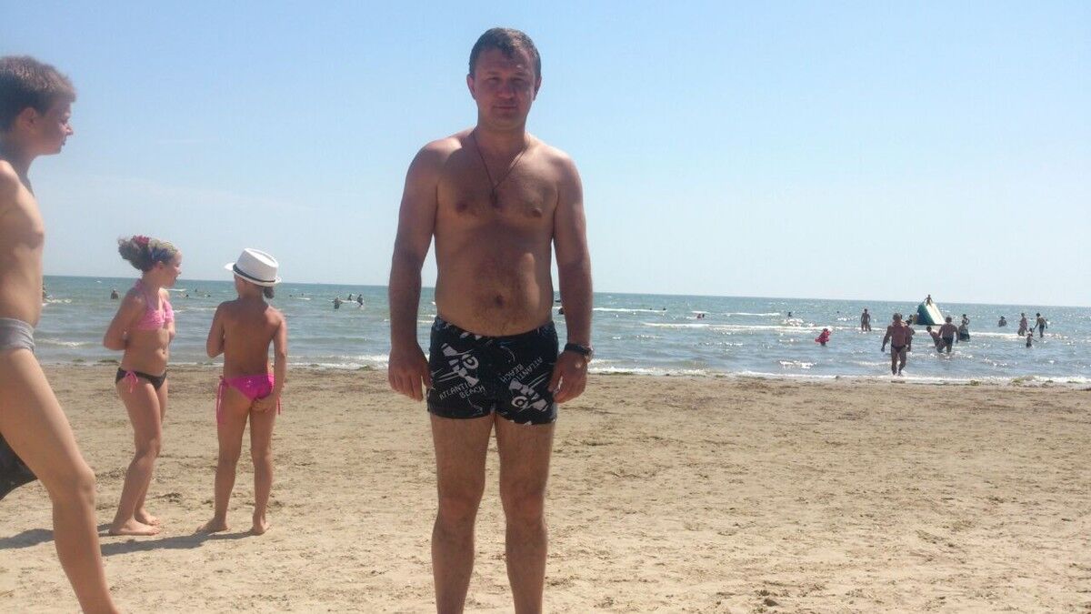  ,   Dima, 51 ,  
