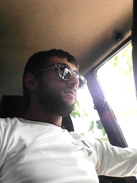  7529160  Petros, 32 ,    