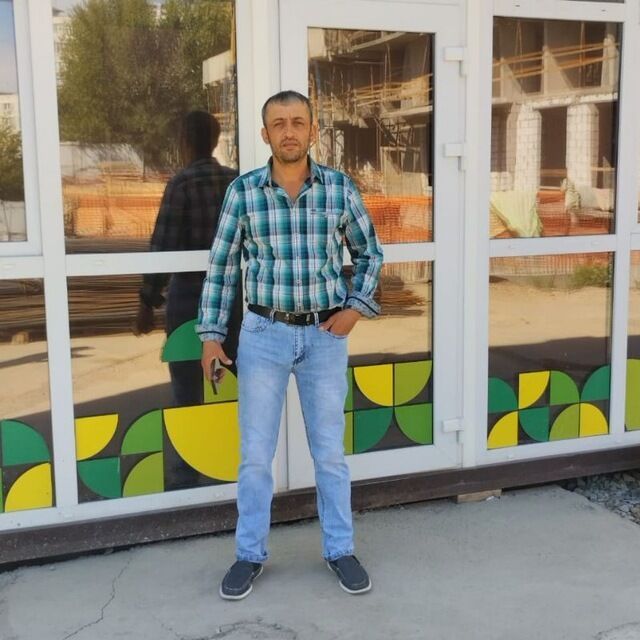  43443960  Rasul, 44 ,    