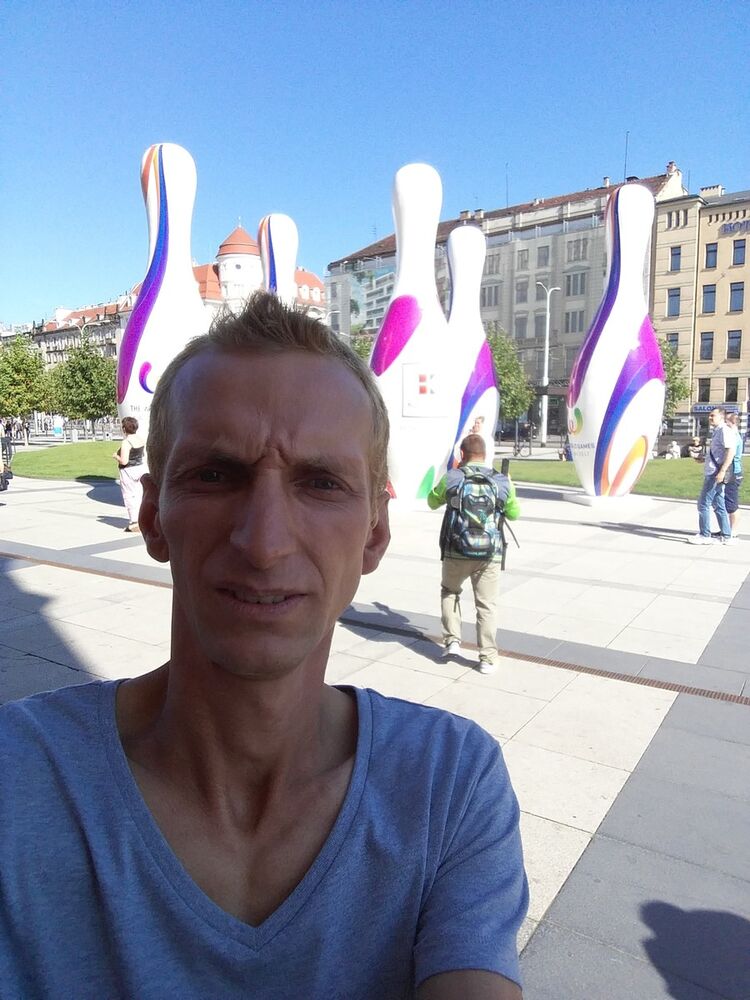 Bielany Wroclawskie,   Piotr, 37 ,   ,   , c 
