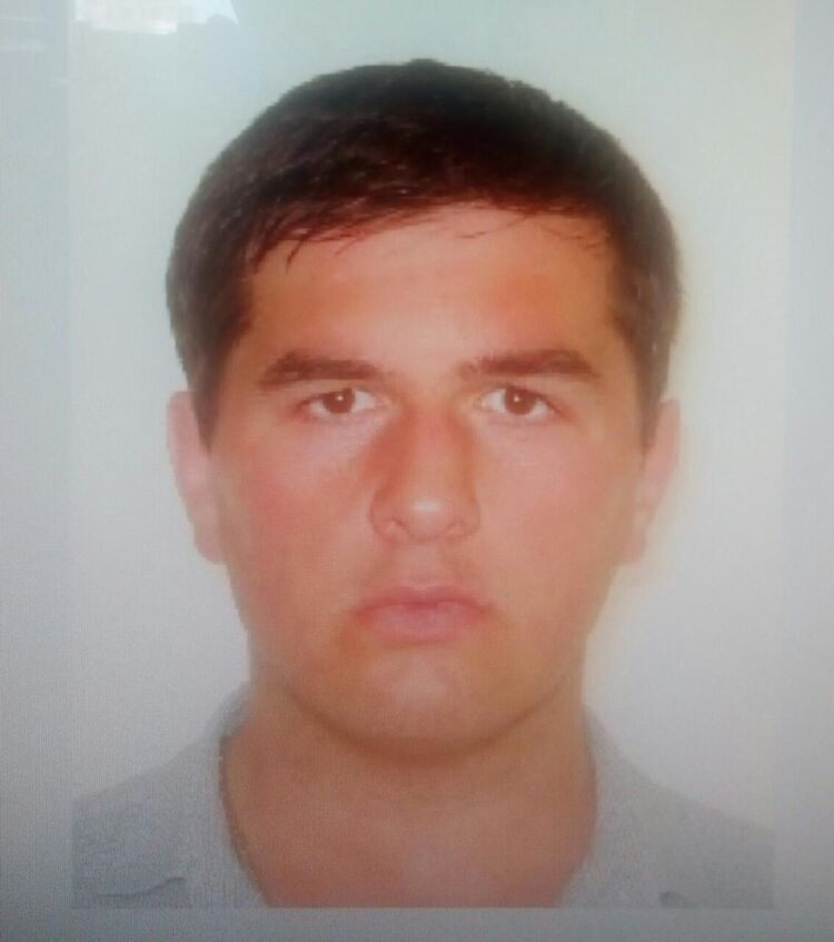  9645990  Aleksandr, 43 ,    