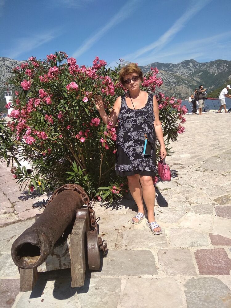 18025840  Tatyana, 62 ,    