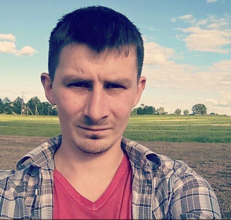  22796170  Alexander, 36 ,    