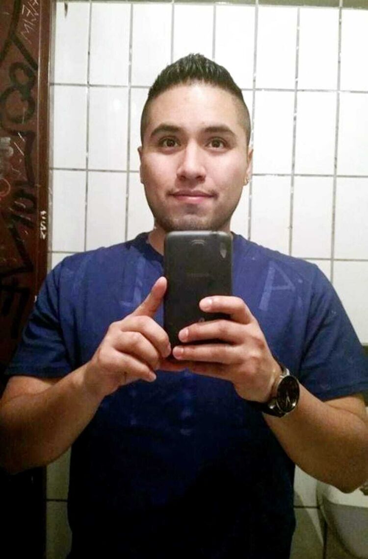  53534050  Luis, 33 ,    -