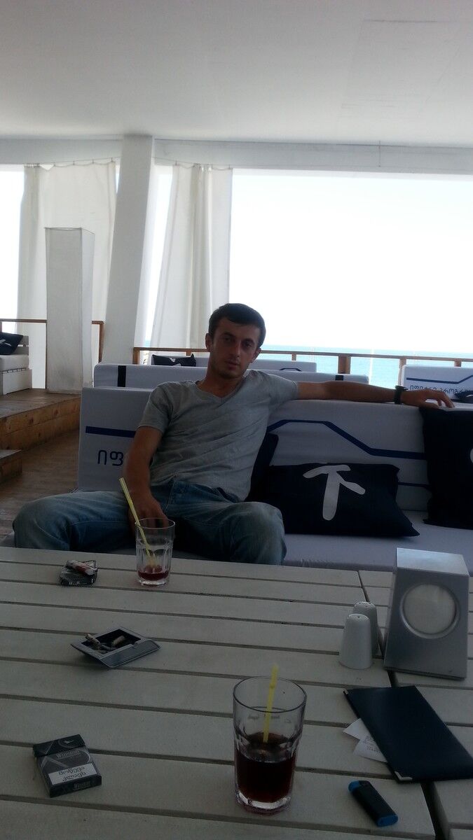 ,   Achiko, 35 ,   ,   , c 