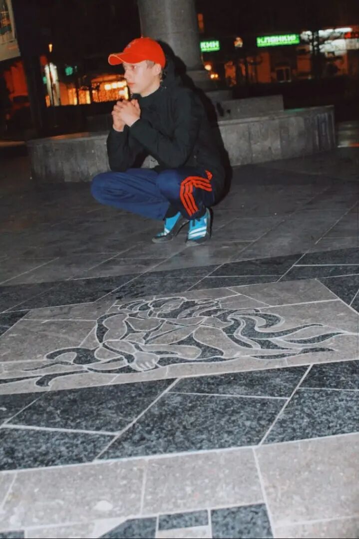  30682200  Ivan, 30 ,    