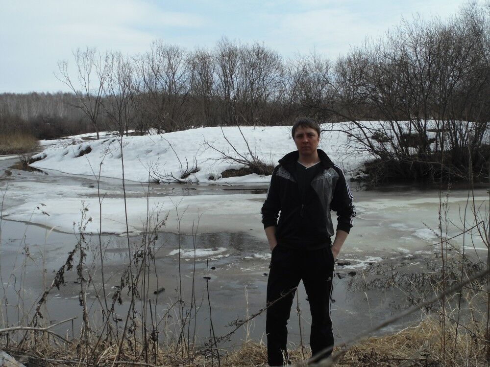  9524540  Andrey, 34 ,    
