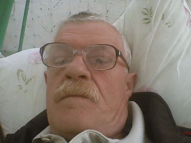  8330230  Walery, 67 ,    --